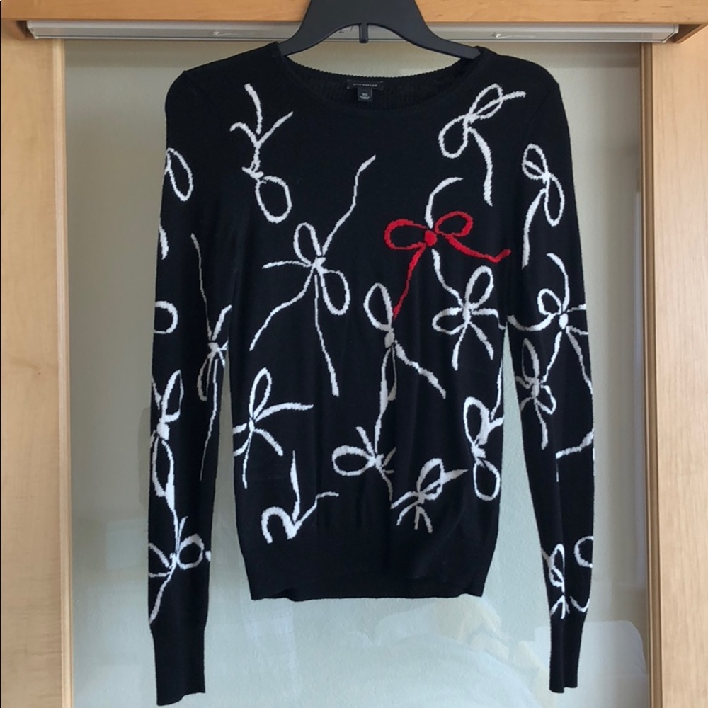 Black sweater w/ white & red bows